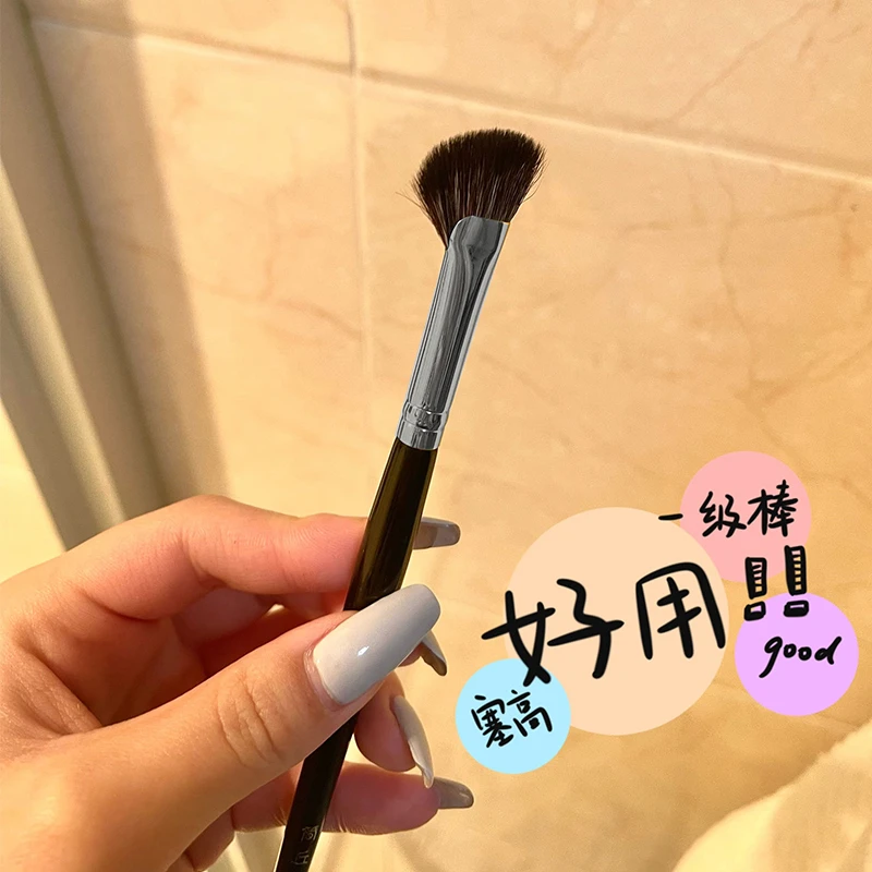 镰刀鼻影刷斜角修容鼻影刷平头斜头半扇形鼻影高光刷晕染刷软毛