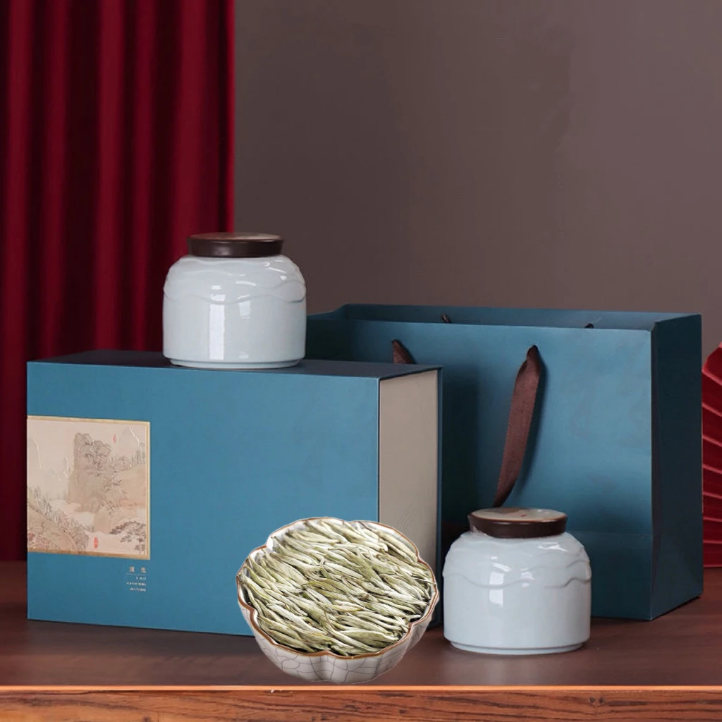 【瓷罐礼盒装-白毫银针】少女采摘 头春头采 白茶精品 茶厂直销