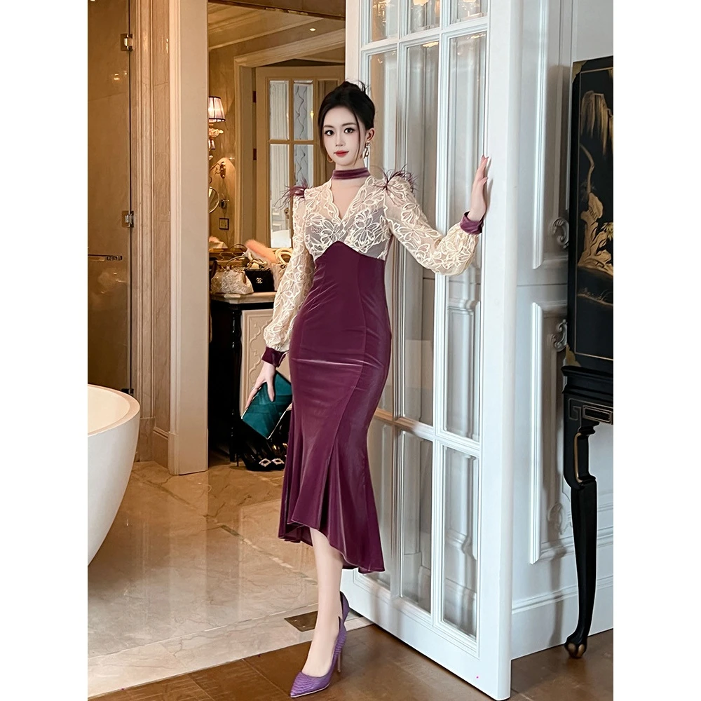 挂脖丝绒连衣裙春装女2025新款法式气质新年战袍修身包臀鱼尾裙子