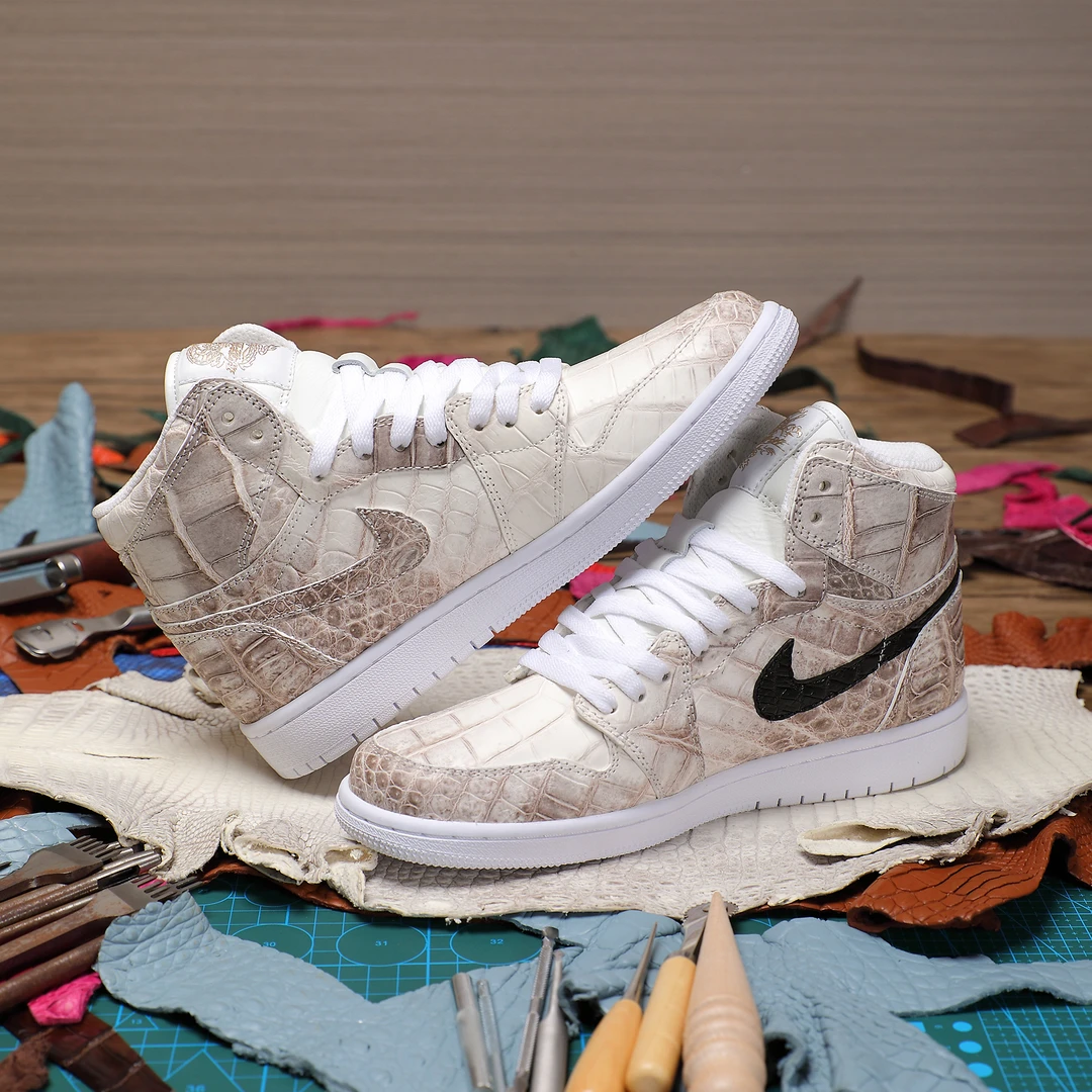 NIKE/耐克Air Jordan1喜马拉雅鳄鱼皮潮流百搭私人高帮【定制球鞋】