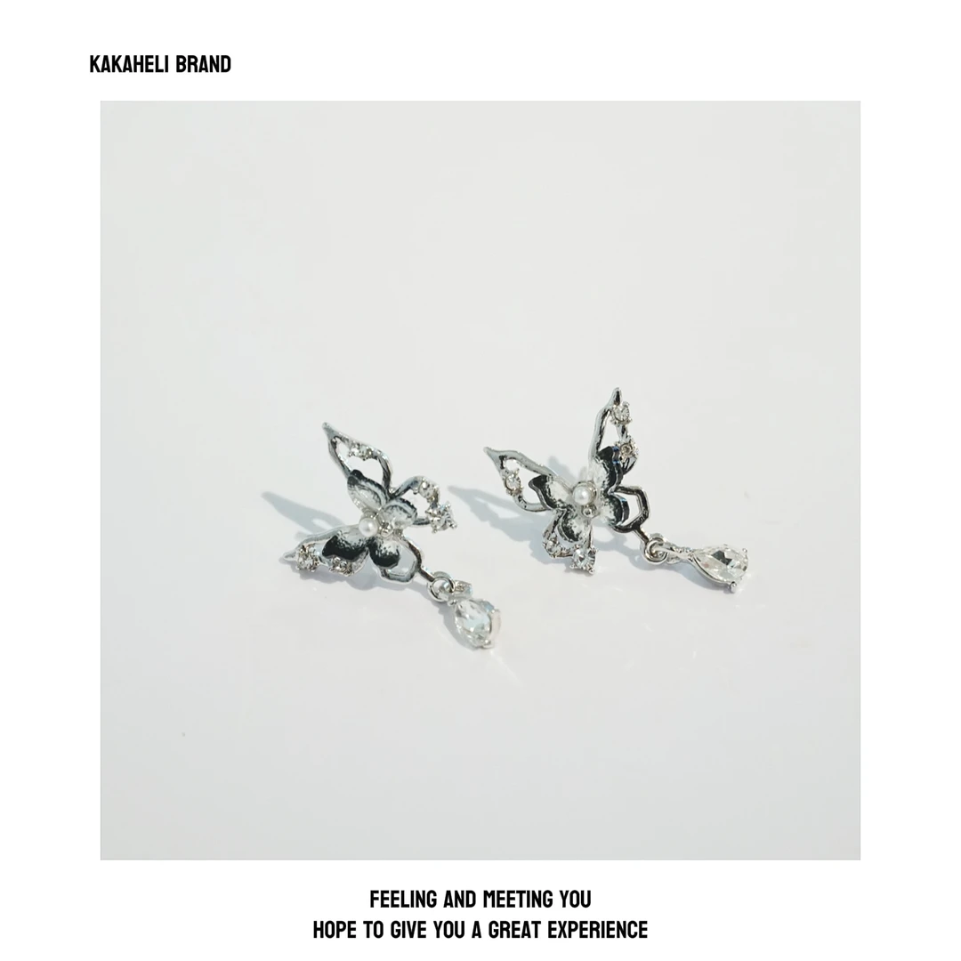 铜合金仿珍珠耳饰 气质轻奢时尚小众简约设计师黑色蝴蝶耳环KK835