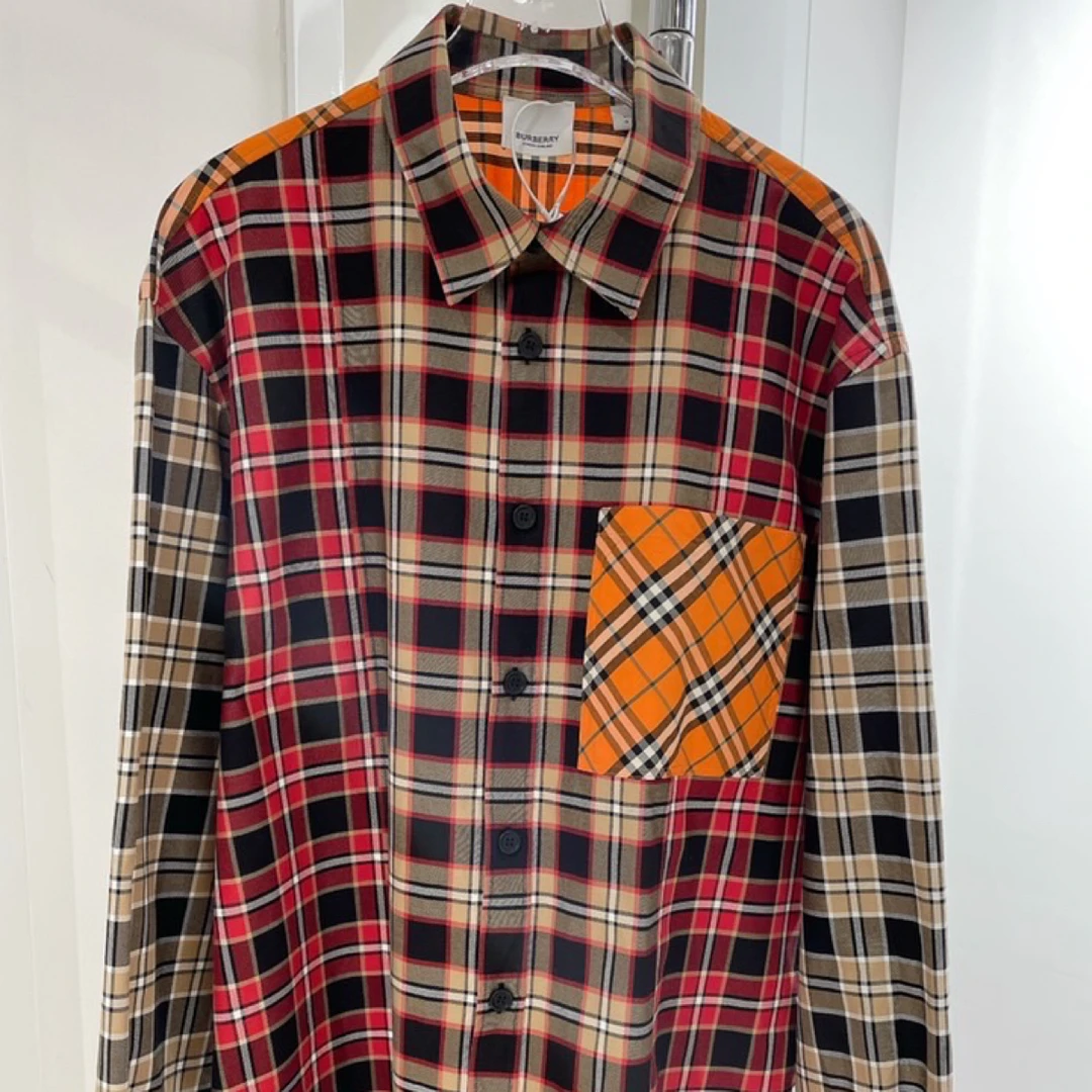 Burberry 格子衬衫/市场价3900/95新/08190217/黎