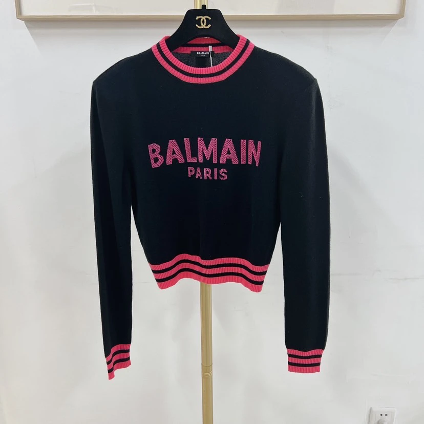 Balmain黑色上衣/市11000/95新/09030613/雁