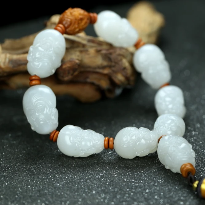 天然和田玉羊脂级十八罗汉手持立体双面雕刻罗汉头手串男款盘玩件