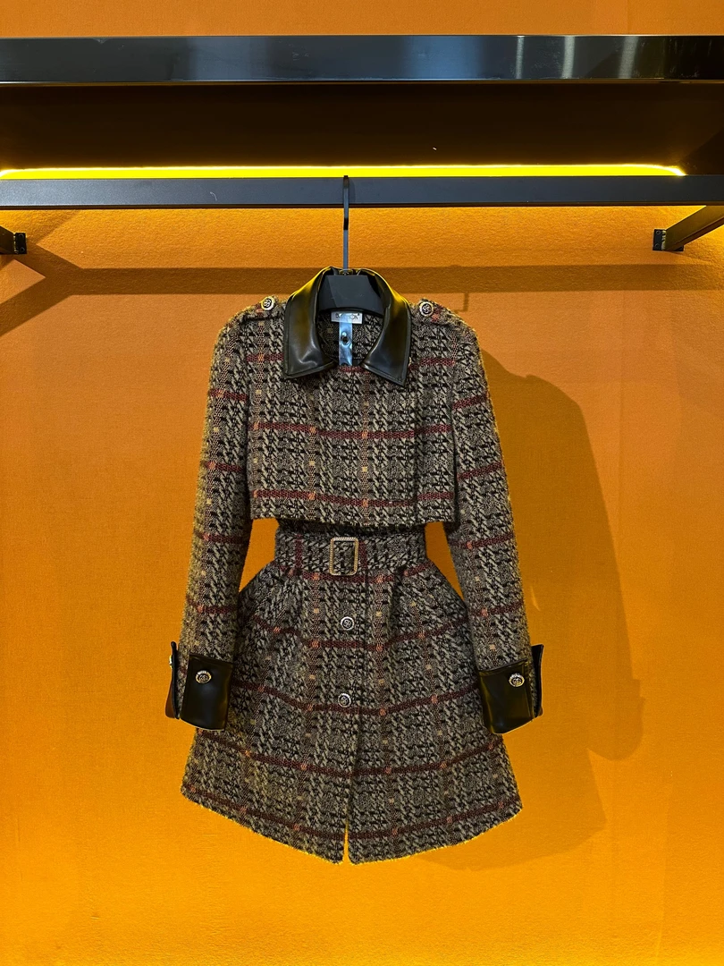 品牌BH-白鸭绒羊毛羽绒服2024冬季新款时尚气质中长款大衣BHK1120