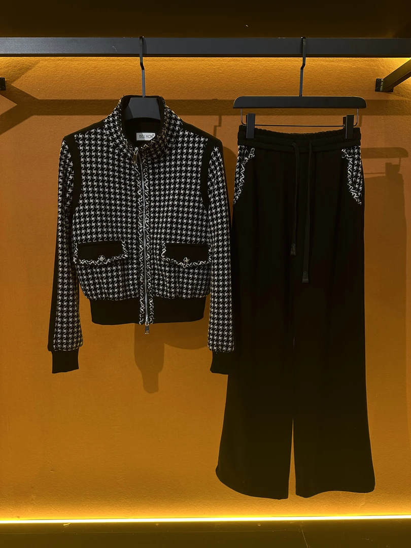 品牌BH-白鸭绒羊毛羽绒服2024冬季新款时尚气质中长款大衣BHK1119