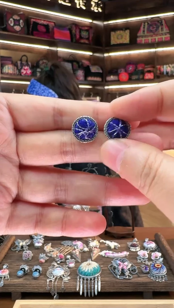 【闪购商品】织绣240编号闪购足银耳环