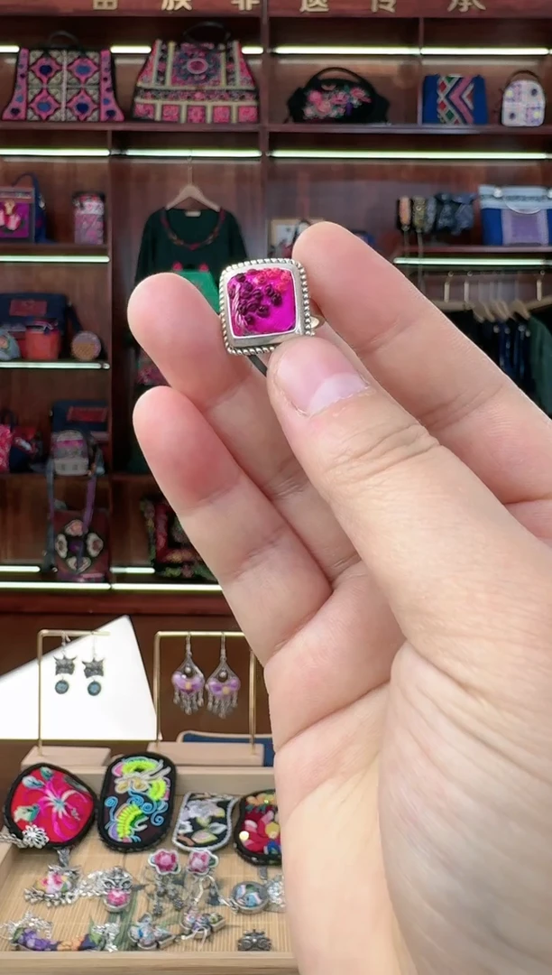 【闪购商品】苗银织绣140苗银戒指