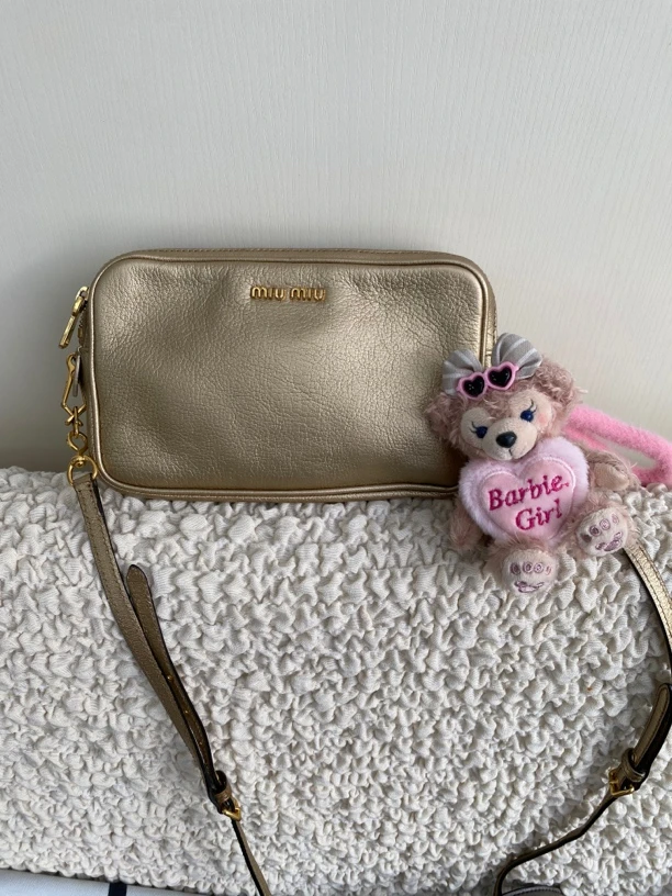 95新 MIU MIU/缪缪 缪缪金色相机包（可放手机）