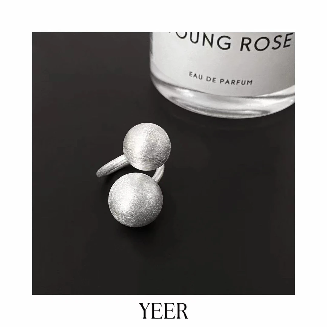 足银戒指 YEER必入！小众设计师不规则手工拉丝球球戒指高级感百搭