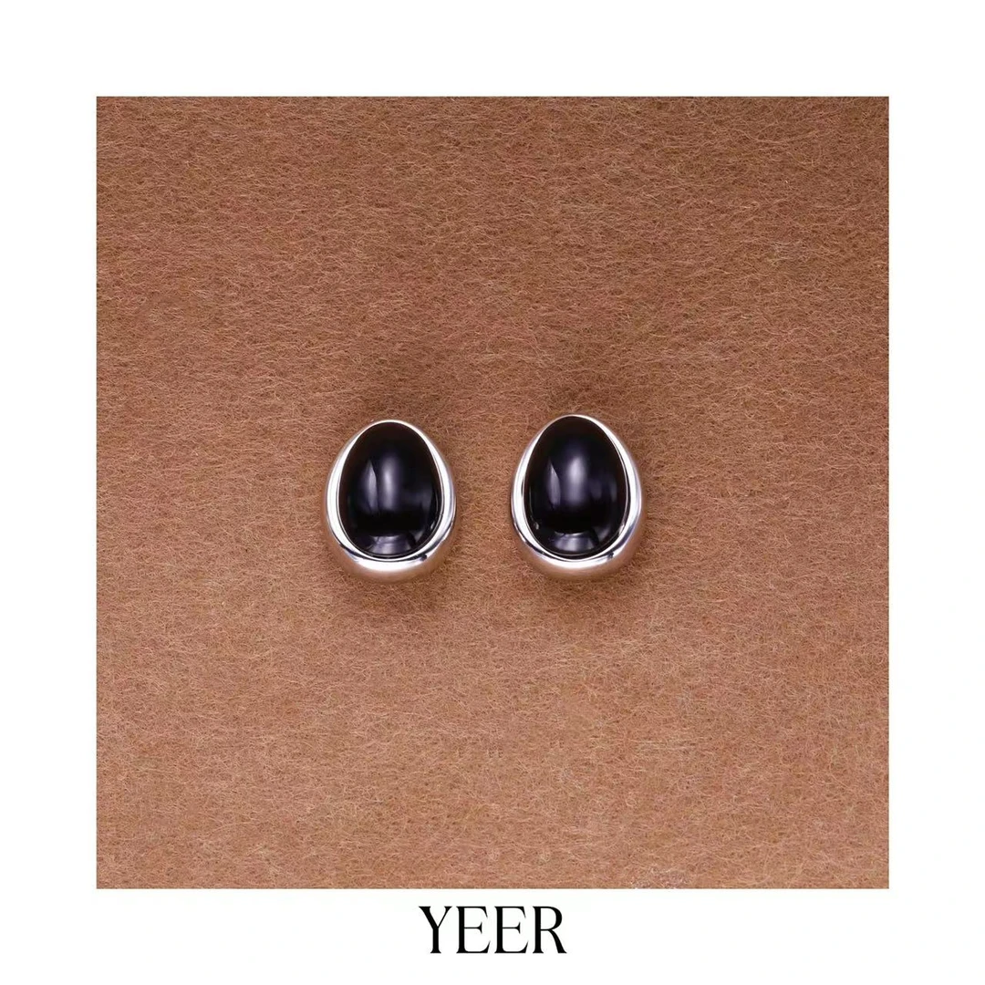 925银耳饰 YEER 小众法式简约高级感立体黑色蛋形耳环 时髦百搭