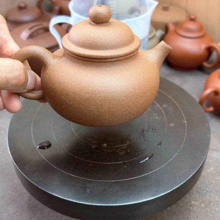 紫砂茶壶段泥容天200c c