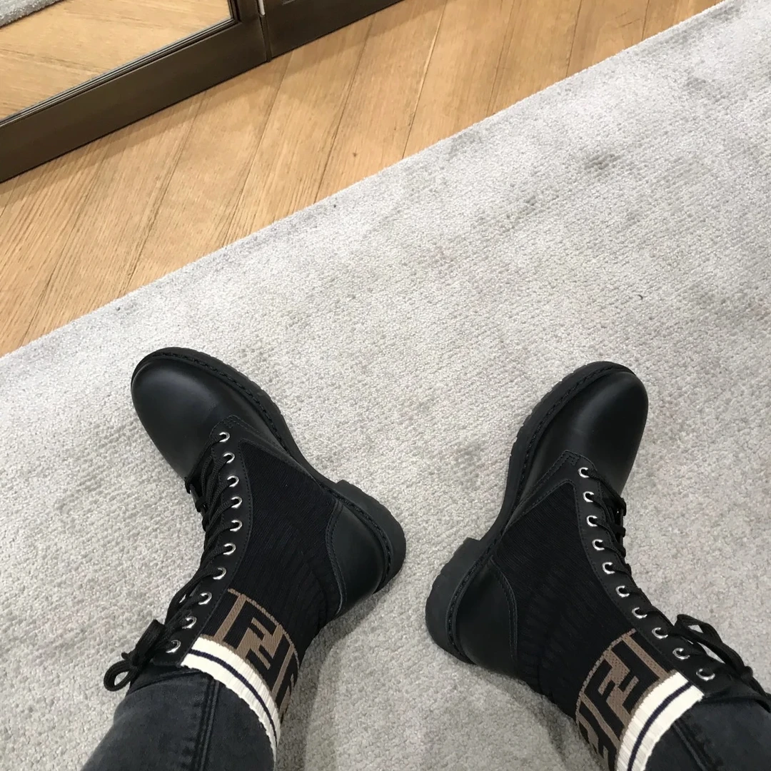 95新 FENDI/芬迪 95新 芬迪 安洁利严选/XK0112573 靴子/高筒靴