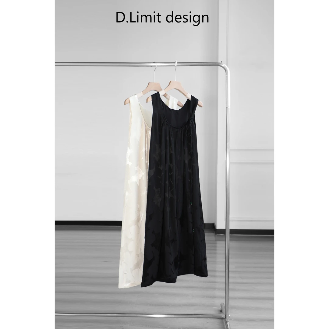 【D.Limit design】设计感暗纹褶皱连衣裙Q