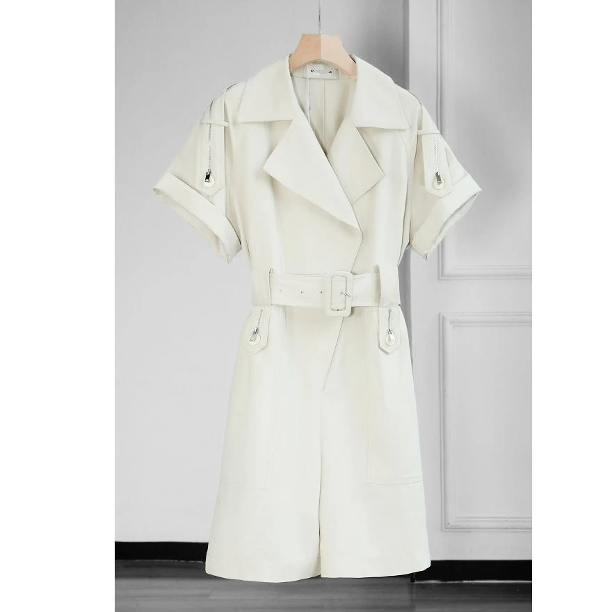 简约翻领收腰拉链装饰连体裤DLLFY2189