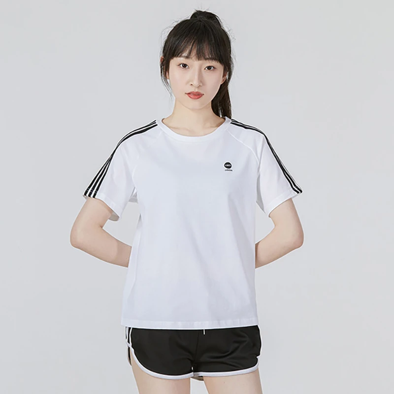正品Adidas/阿迪达斯女子简约百搭休闲运动圆领短袖T恤 HE4512