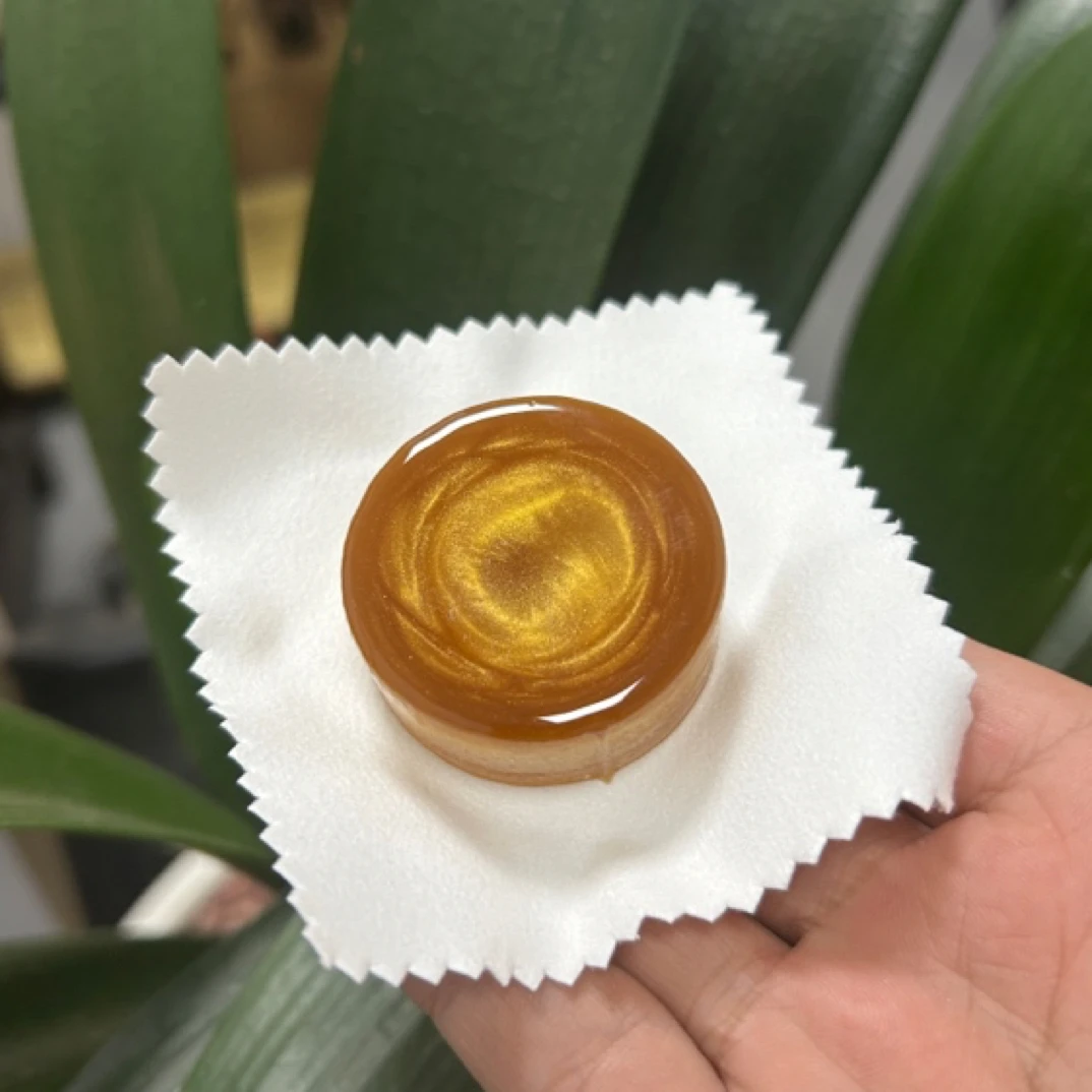 玉龙微尘金粉松香