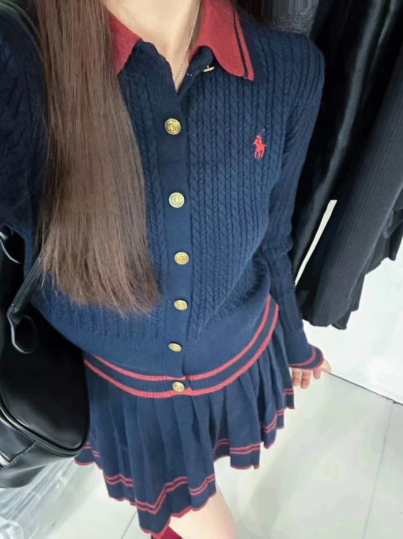 26694缪系显瘦学院风套装裙两件套秋冬款  衣长50裙长43