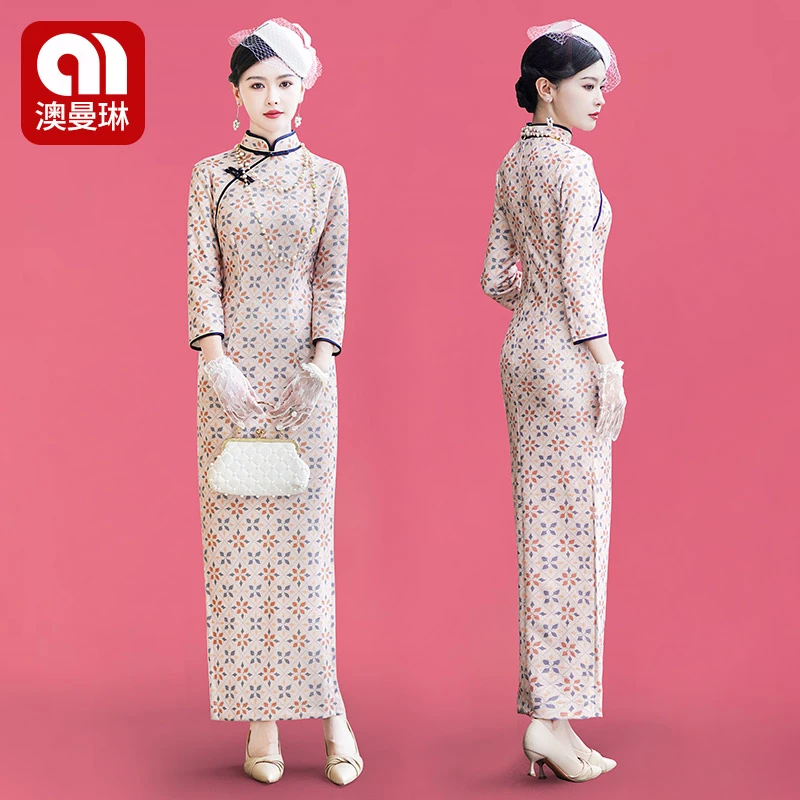 澳曼琳2025新款修身显瘦舞台高端演出服改良版大码走秀旗袍女长款
