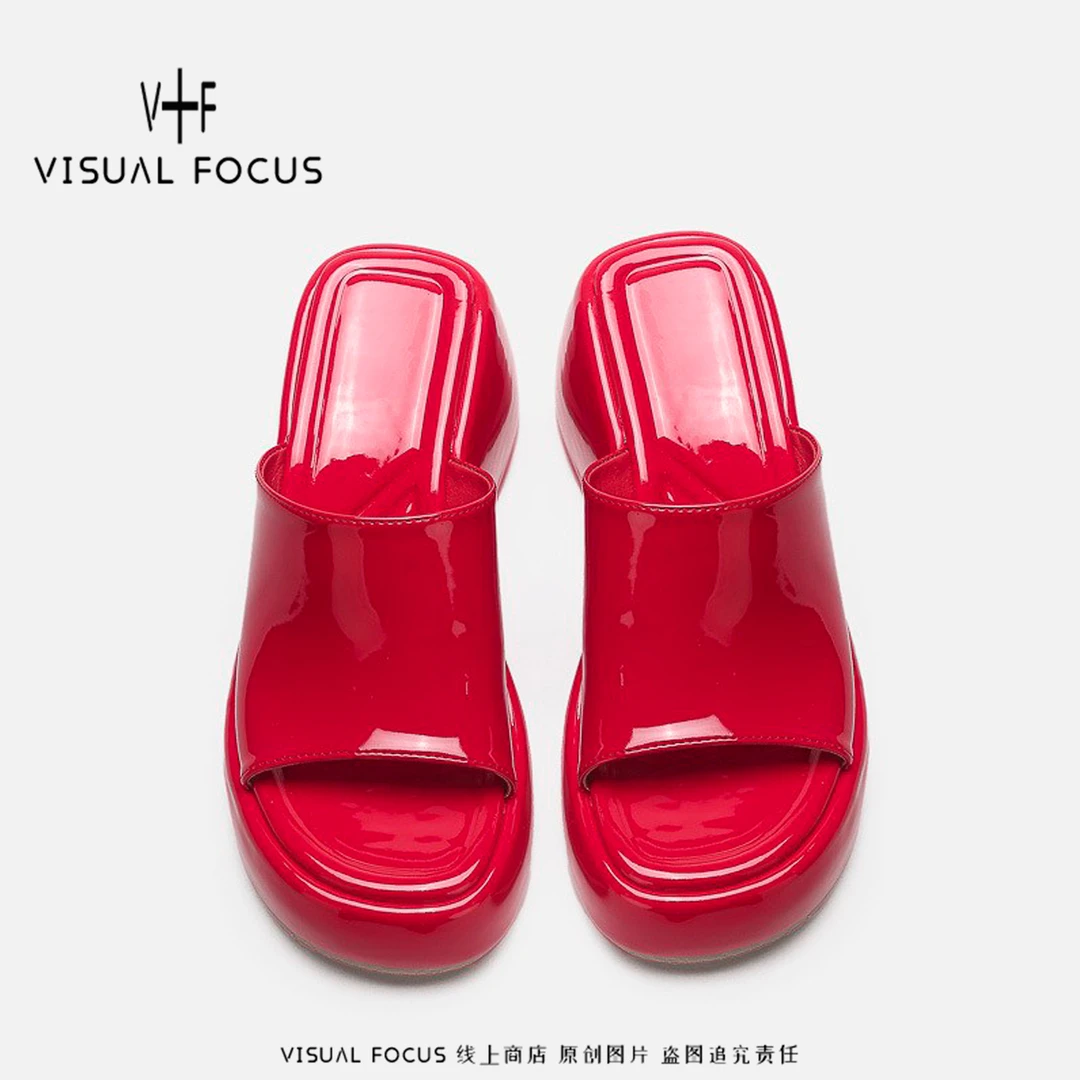 Visual focus 厚底拖鞋女夏外穿多巴胺辣妹穿搭小众漆皮松糕凉鞋