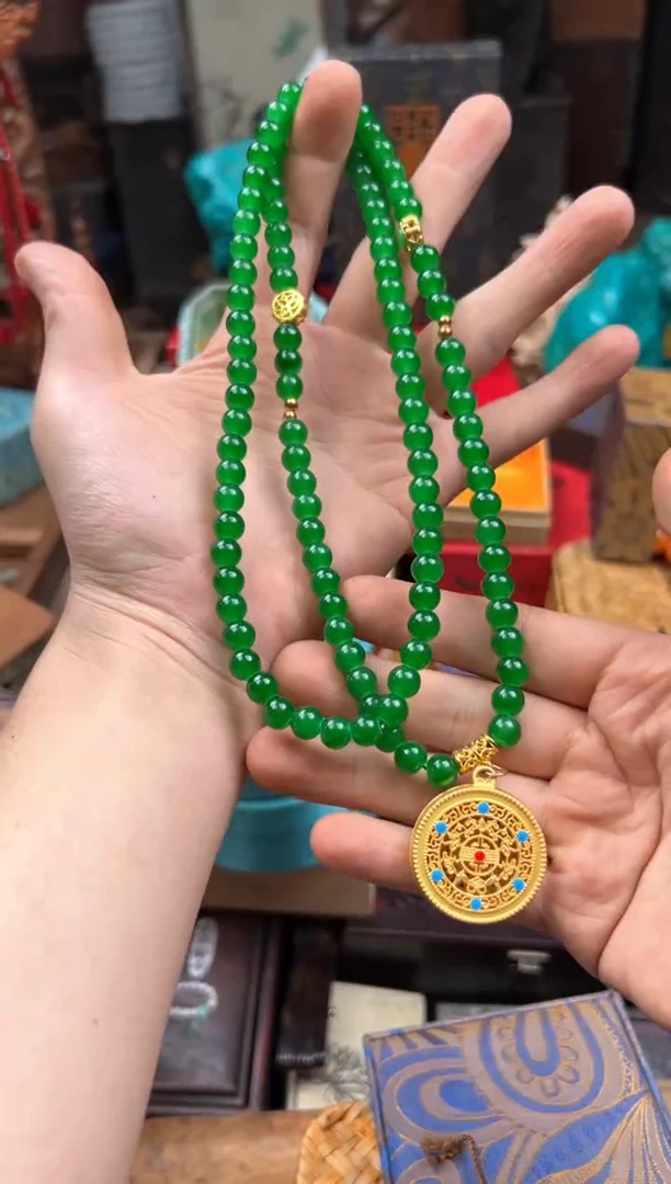 【闪购商品】翡翠颈饰未镶嵌————————