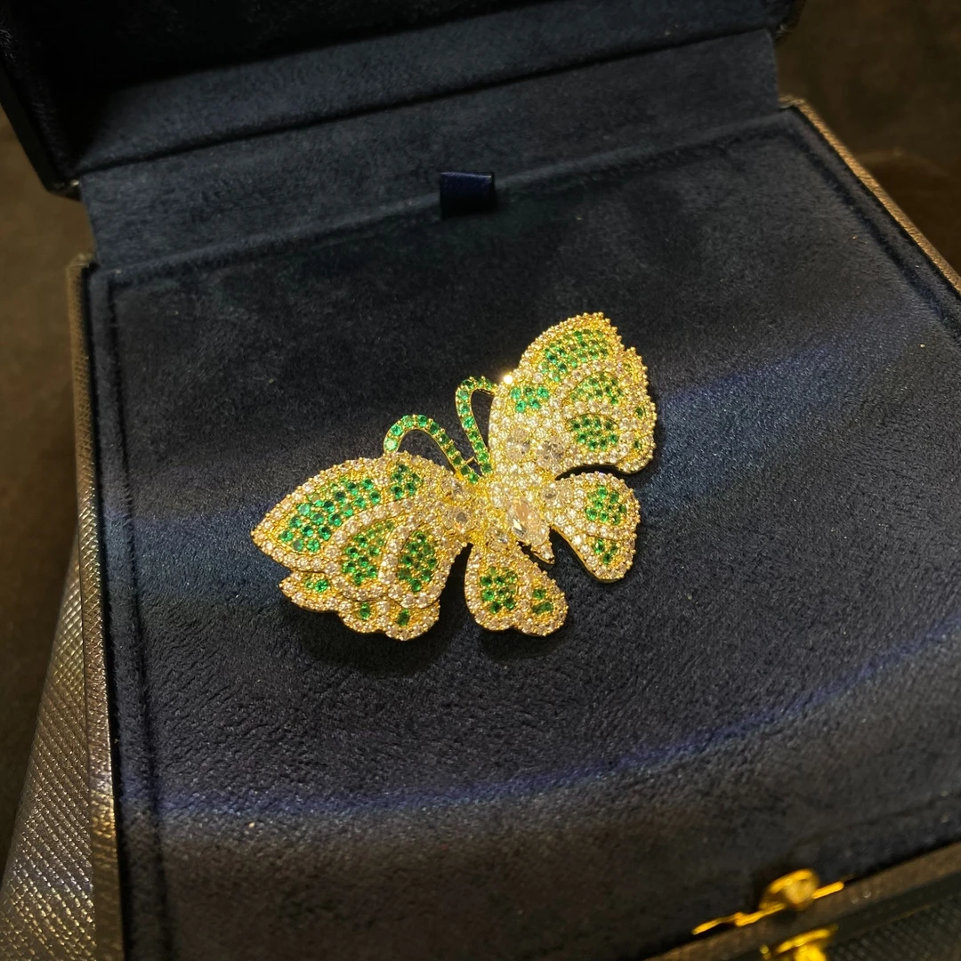 铜合金合成锆石胸针 轻奢时尚百搭彩色重工优雅奢华素款蝴蝶