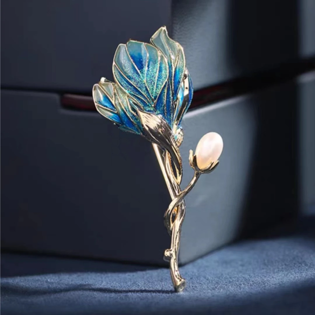 铜合金合成锆石胸针 珐琅玉兰花胸针时尚精致大方国风烧蓝设计师1