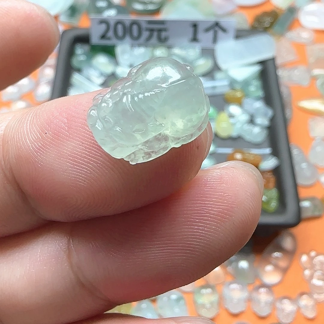 定制翡翠未镶嵌翡翠