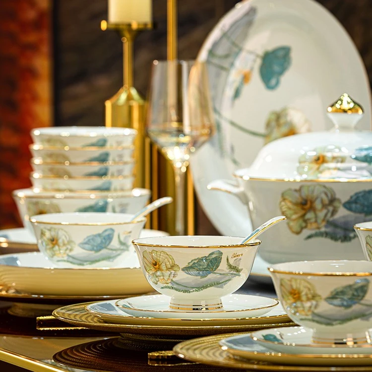 景德镇骨瓷餐具套装中式轻奢碗碟套装家用高级感碗盘组合乔迁送礼