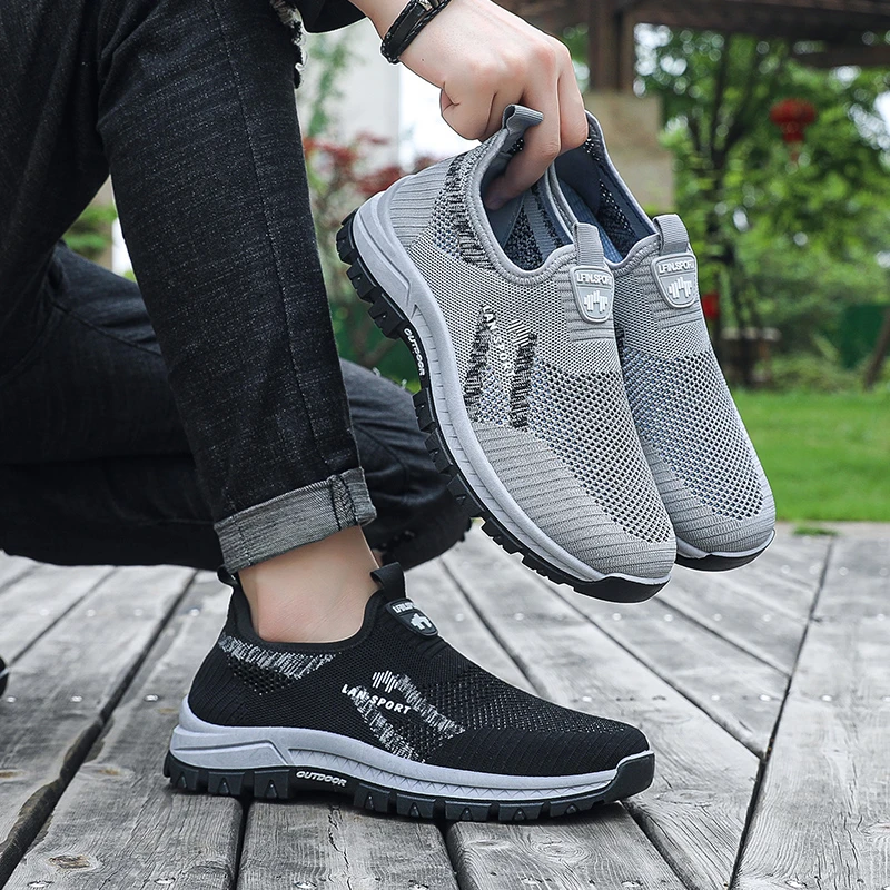 2025夏季透气飞织网面休闲运动爸爸鞋散步鞋舒适柔软防滑不闷脚