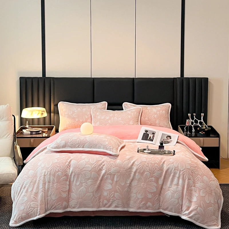 JunZhiWen/军之雯加厚保暖牛奶绒四件套立体雕花绒高克重轻奢加绒