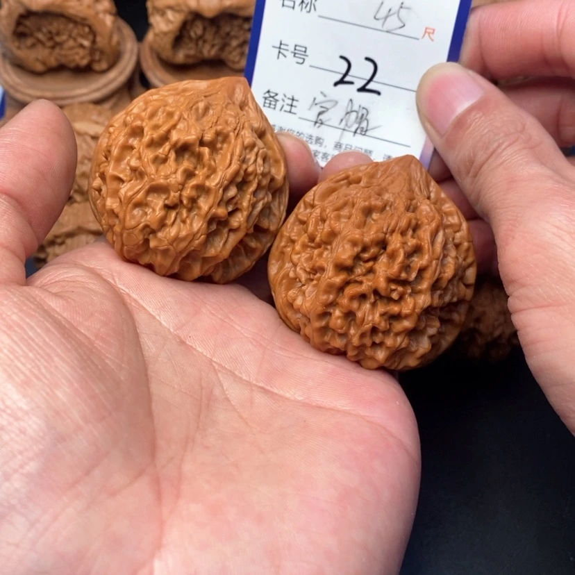 【闪购商品】桃核吊坠