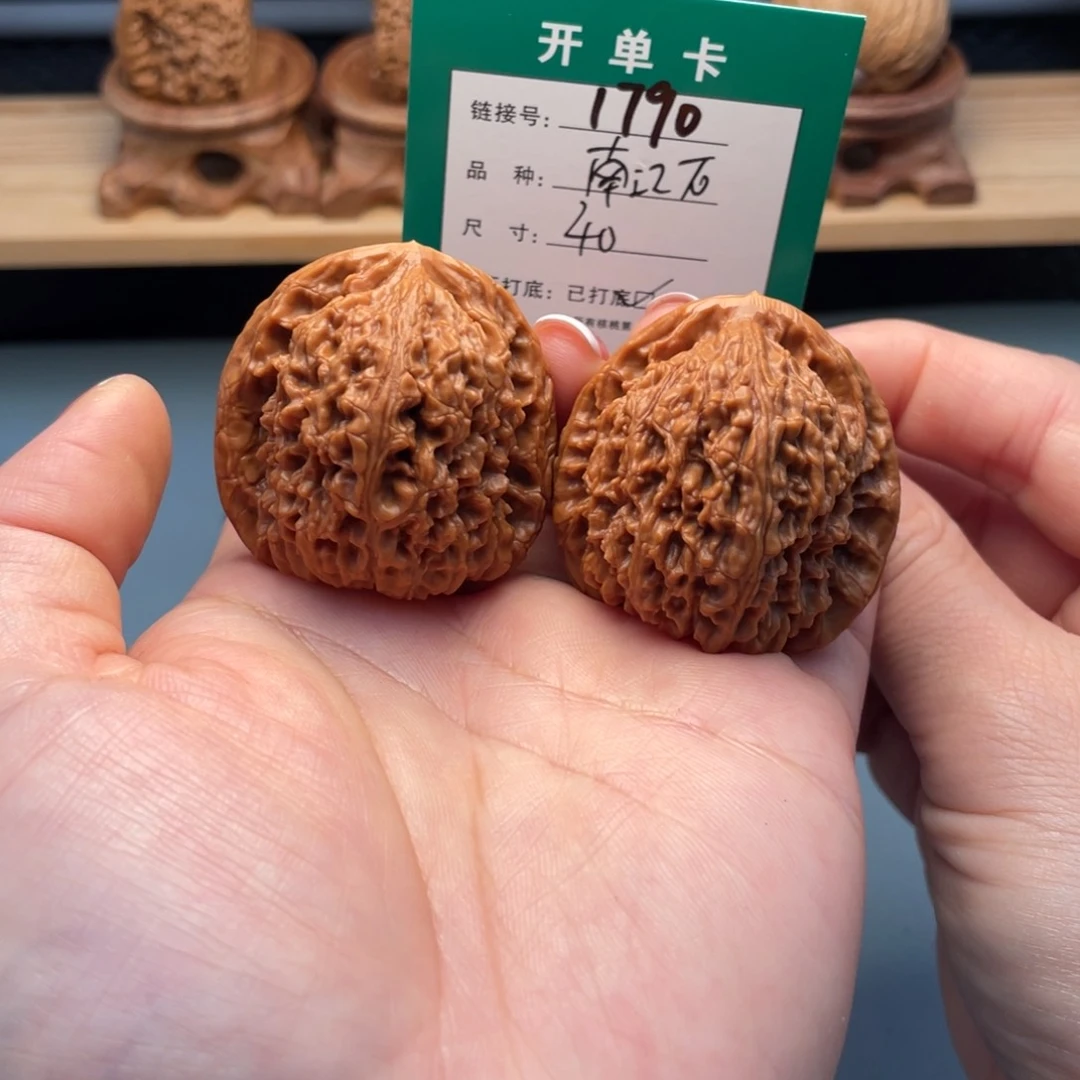 文玩核桃吊坠我的