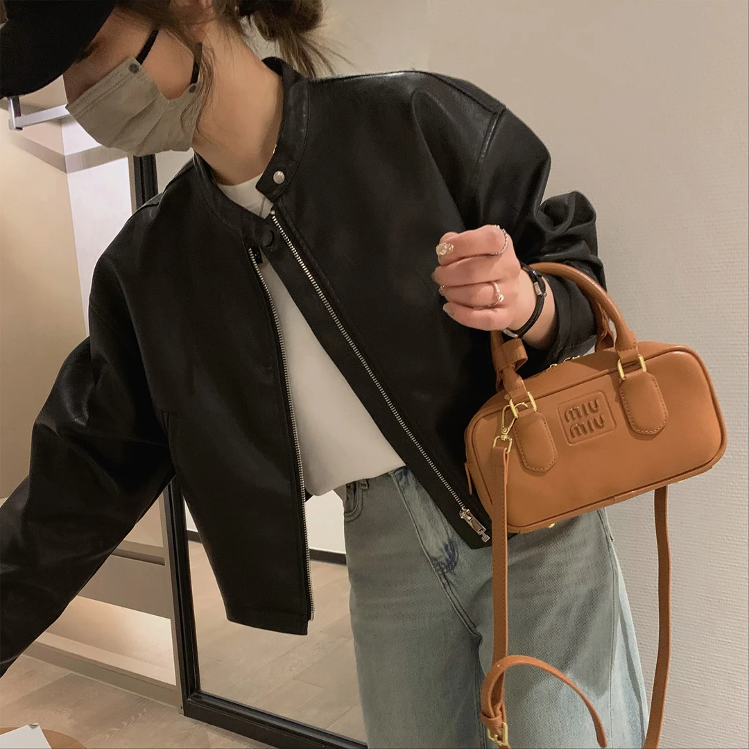 爱情魔鬼鱼 黑色立领皮衣夹克女2025年秋冬时尚宽松显瘦短款外套