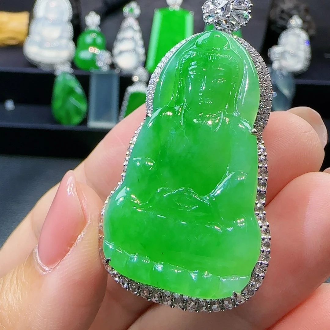 翡翠挂件18K金镶嵌翡翠