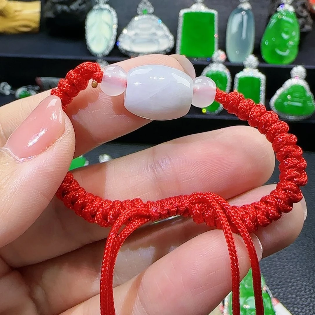 翡翠挂件未镶嵌翡翠