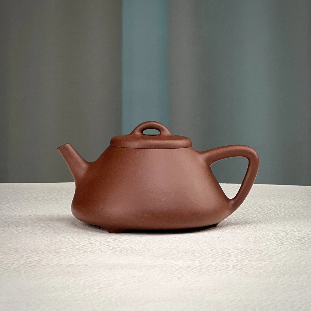 静山堂·梁轲鑫《子冶石瓢》紫泥·230ml紫砂壶