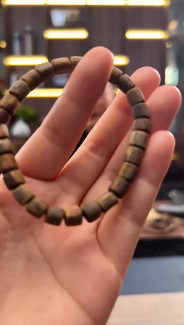 【闪购商品】沉香手串34号沉水桶珠单圈多样性发一065