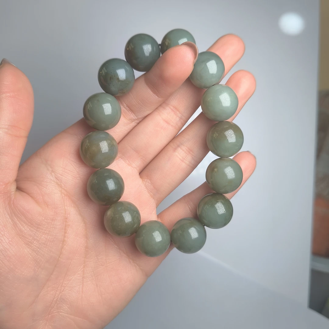 和田玉且末糖手串A1075