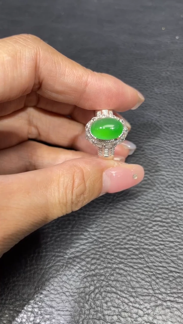 【闪购商品】定制翡翠未镶嵌戒指