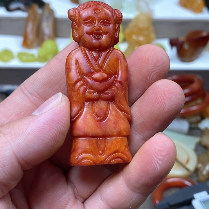 蛇纹石玉颈饰未镶嵌