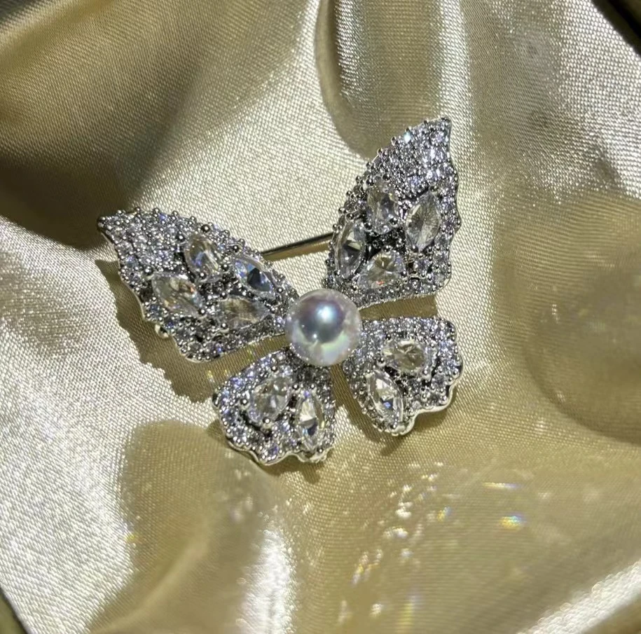 蝴蝶款海水珍珠胸针  ss722