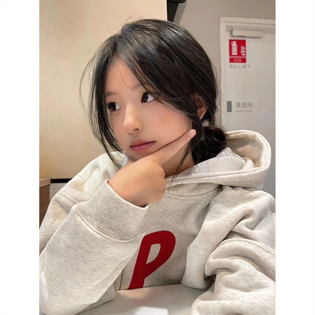 4#美式复古灰色连帽卫衣女2024秋冬新宽松正肩oversize小个子上衣