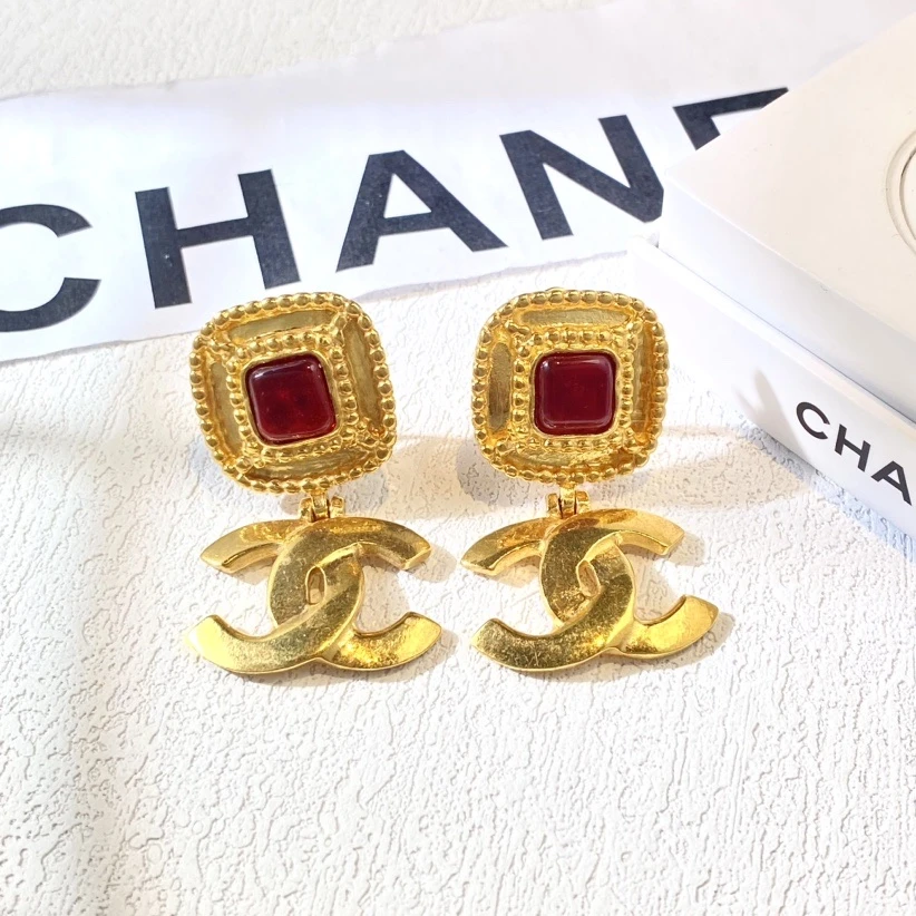 95新 Chanel/香奈儿 中古素金藤蔓红琉璃双C耳夹/M412104