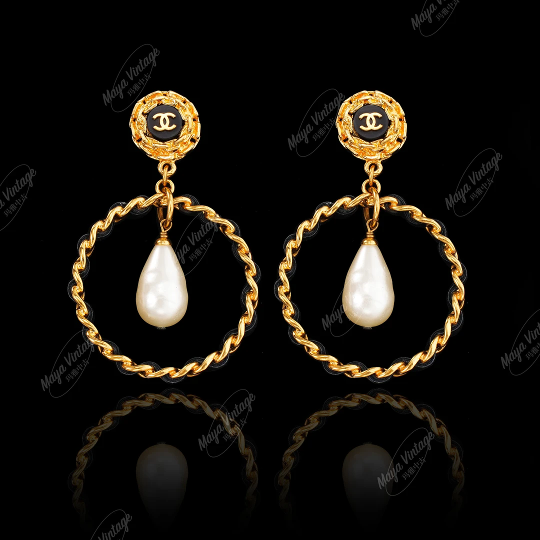 95新 Chanel/香奈儿 中古珍珠皮穿链大圆环耳夹/M6357