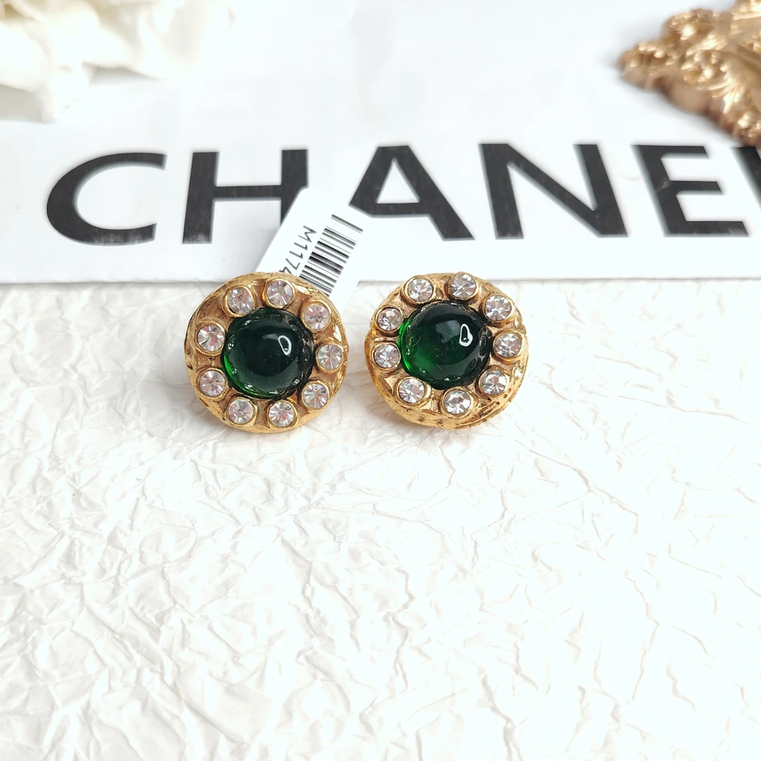 95新 Chanel/香奈儿 中古绿圆形耳夹/M11742