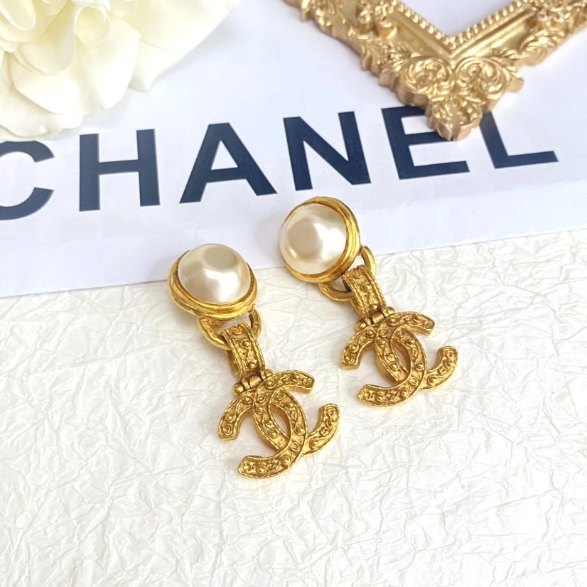 95新 Chanel/香奈儿 中古珍珠葡萄藤双C耳夹/AJ49114
