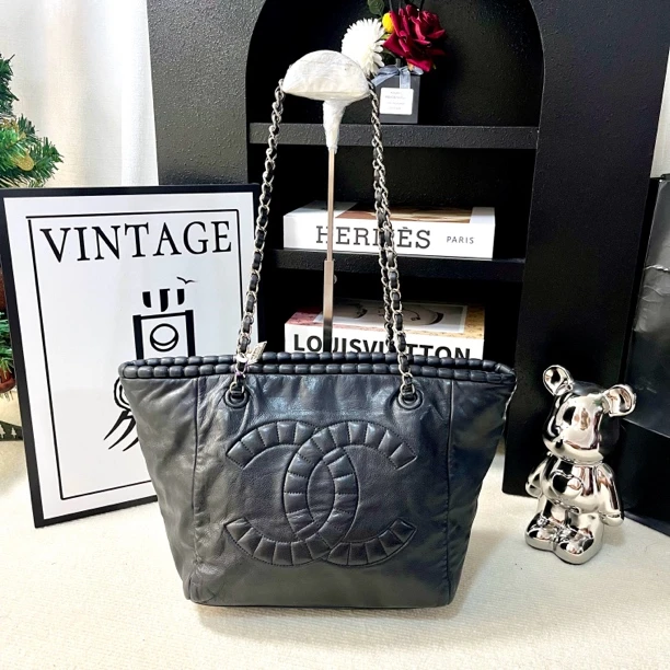 95新 Chanel/香奈儿 黑银托特包 经典皮穿链 双C黑色时尚单肩流浪