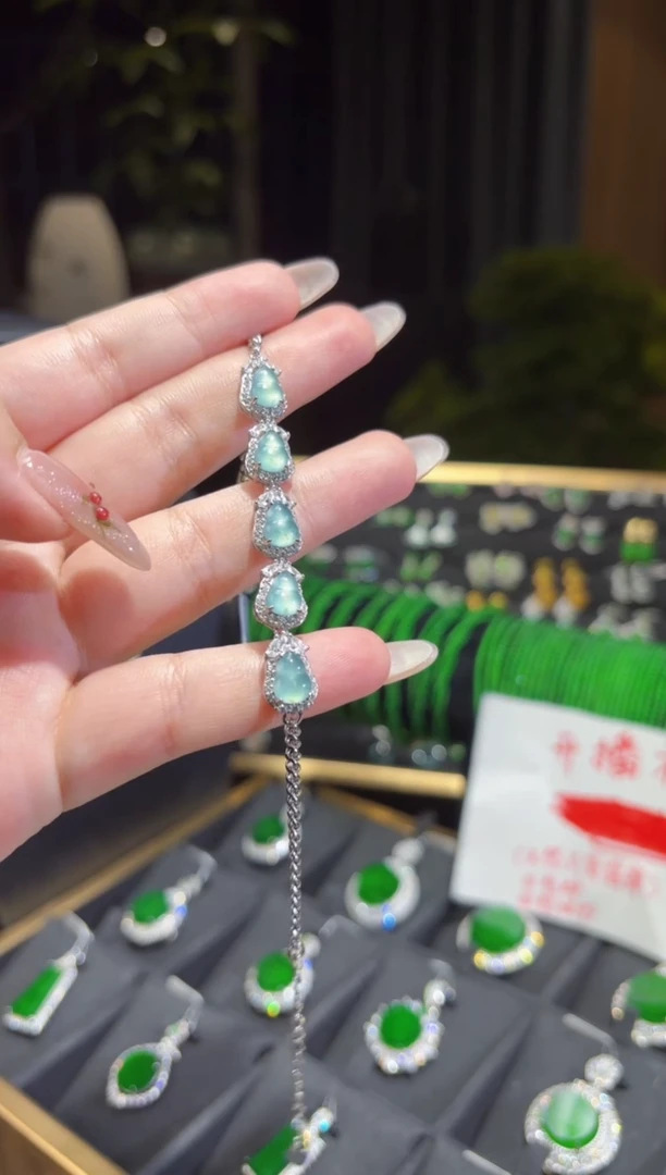 【闪购商品】翡翠手链未镶嵌葫芦/支持复检/一件