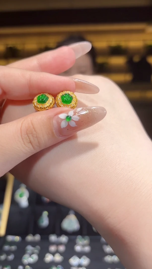 【闪购商品】翡翠颈饰银S925镶嵌小花小提溜/多样性发货/一件